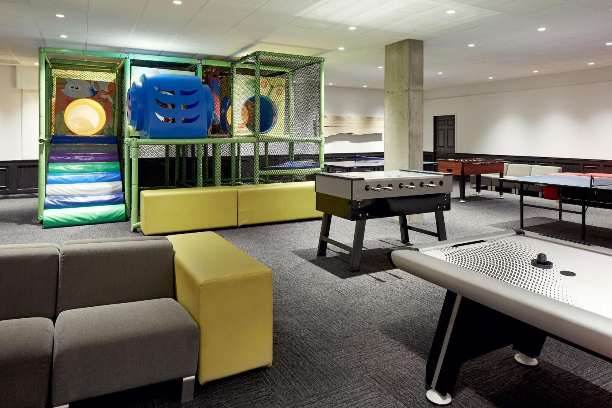 Delta Hotels By Marriott Mont Sainte-Anne, Resort & Convention Center Beaupre Bagian luar foto